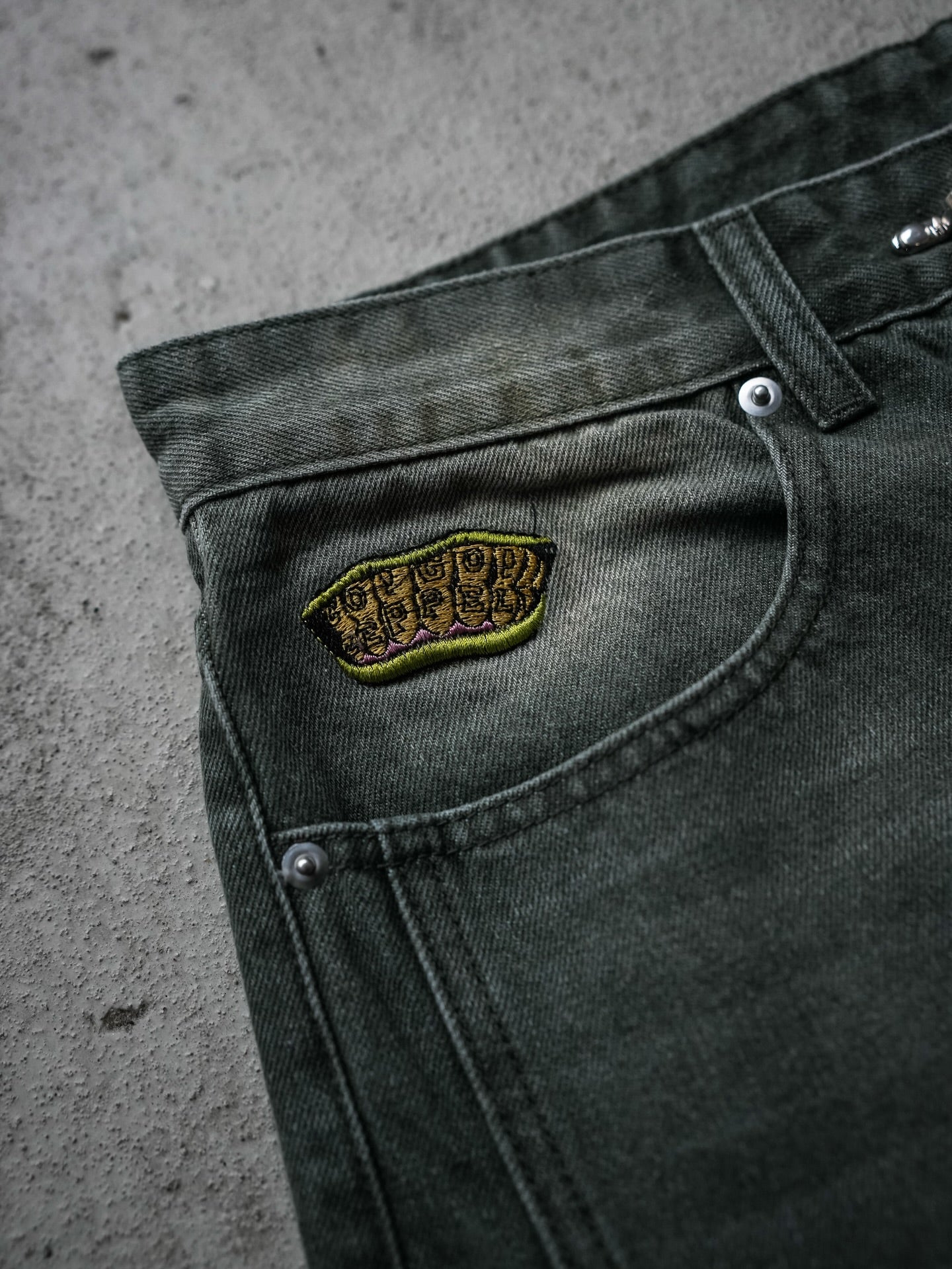 Gyro Matcha Jeans