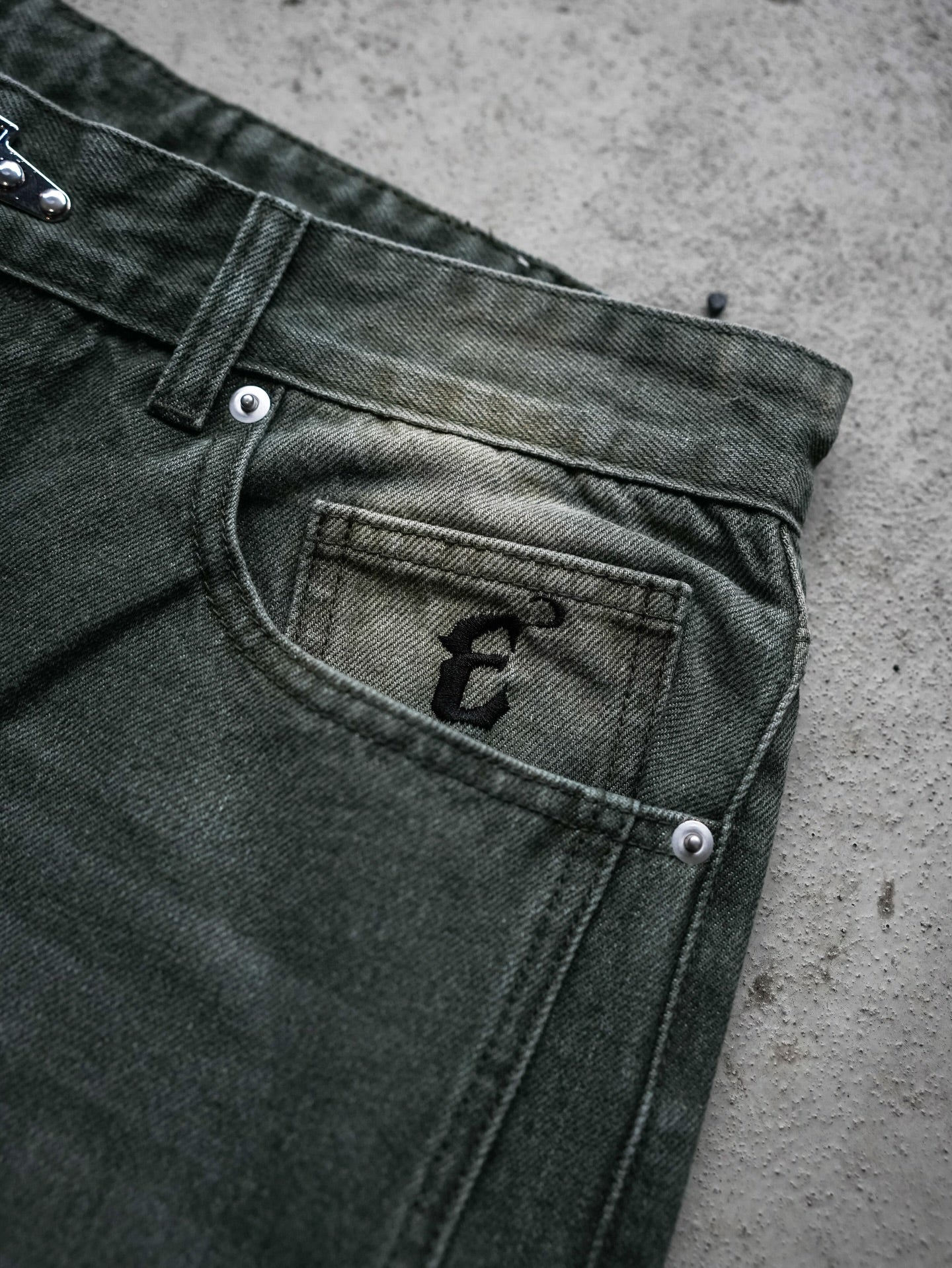 Gyro Matcha Jeans